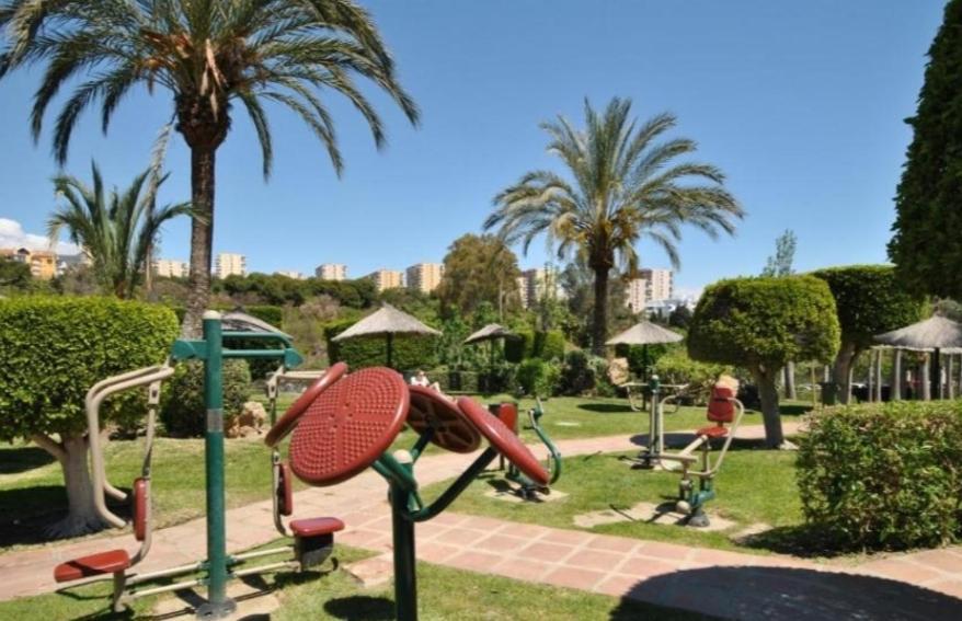 Precioso Con Piscinas Y Vistas Al Mar. * Benalmádena