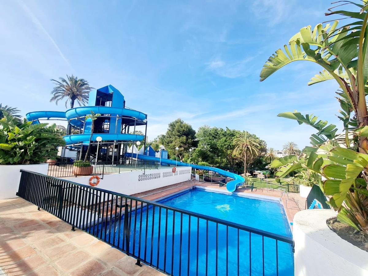 Precioso Con Piscinas Y Vistas Al Mar. Benalmádena