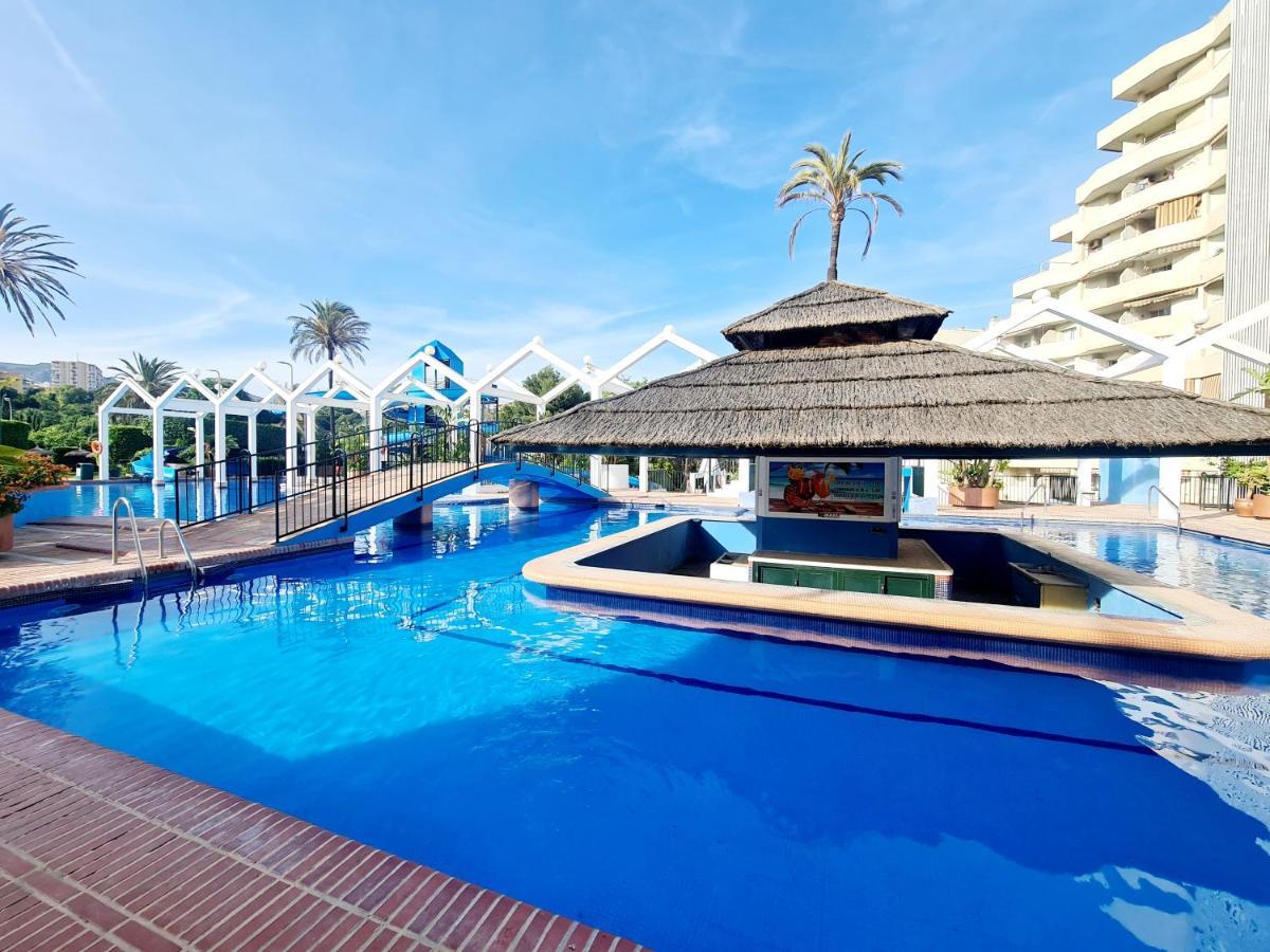 Precioso Con Piscinas Y Vistas Al Mar. Benalmádena
