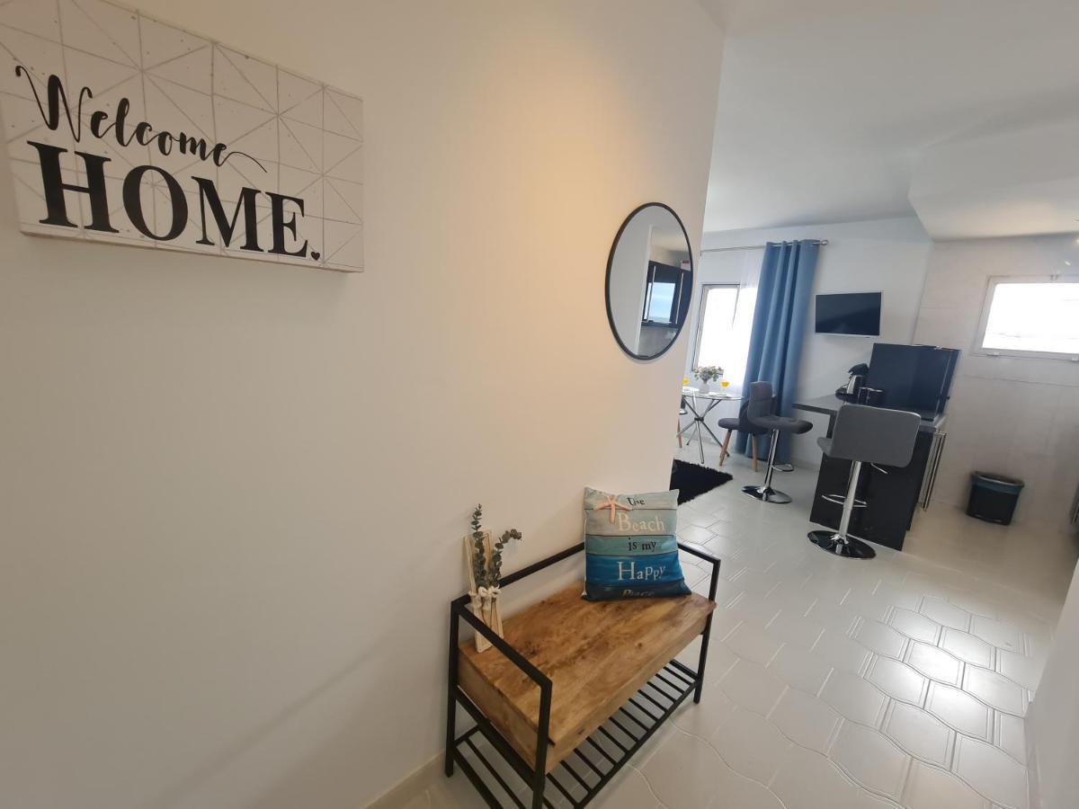 Precioso Con Piscinas Y Vistas Al Mar. Apartamento *